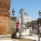 Конная стража у ворот мавзолея короля Марокко Мухаммеда V в Рабате