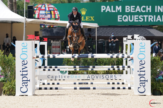 Дарраг Кенни выиграл Гран-при CSI5* 
