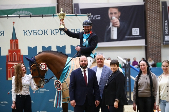 Сергей Петров выигрывает Кубок Кремля по конкуру!