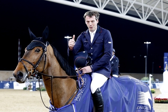 Гарри Смолдерс возглавил конкурный рейтинг Longines